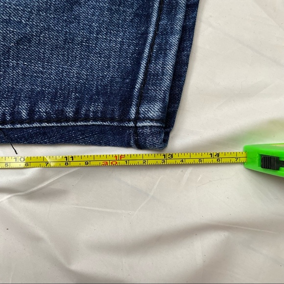 Denim shorts size 36 - jean shorts - unique pockets - jorts - Picture 5 of 6